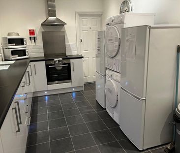 1 bedroom in a house share to rent - Photo 6