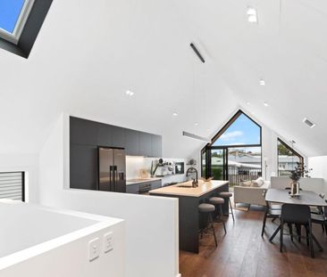 1B Creamer Avenue, Belmont - Photo 1