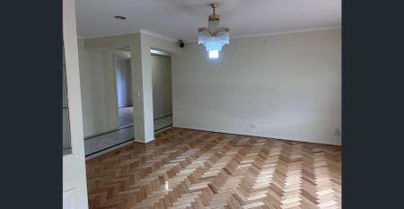 Perfect Blend of Comfort and Connectivity in Cranbourne!! - Photo 5