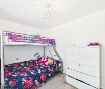 2 bedroom maisonette to rent - Photo 4