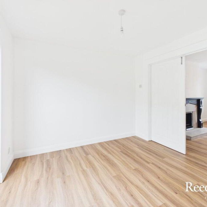 16 Alanbrooke Crescent, Newtownards, BT23 8FE - Photo 1
