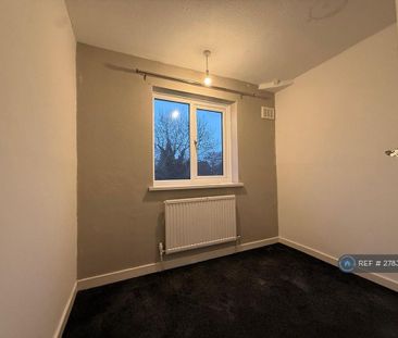 3 bedroom detached house to rent - Photo 3