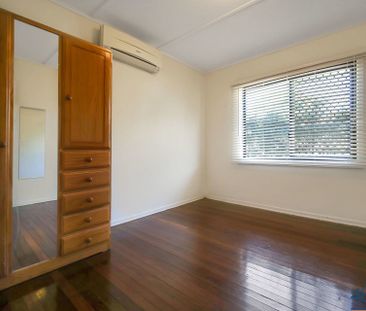 Lovely Home in Townview - Photo 2
