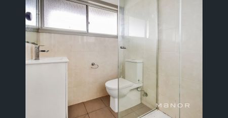 Spacious 4-Bedroom Family Home in Prime Location – Walk to T-Way! - Photo 5