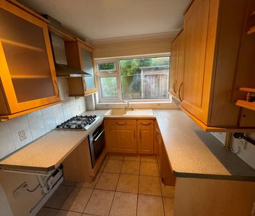 3 Bed Semi-Detached House, Bonnington Crescent, NG5 - Photo 4