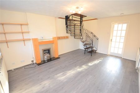 Molyneux Drive, CH45 1JT, Wallasey - Photo 2