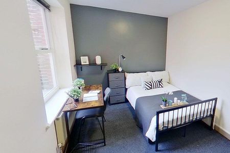 5 bedroom townhouse to rent - Photo 4