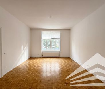 3 Zimmerwohnung mit Küche und Balkon in saniertem Stadthaus! - Photo 3
