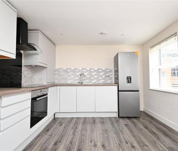 2 bedroom apartment to rent - Photo 4