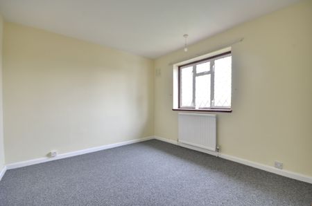 3 Bedroom House to rent - Photo 4