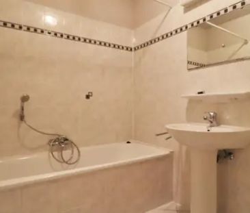 Degelijk, instapklaar2-slaapkamerappartement te Helkijn. - Foto 6