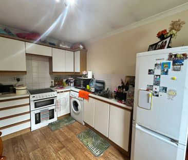 2 Bedroom Property To Rent - Photo 3