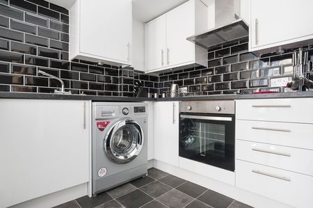 0575L South Clerk Street, Edinburgh, EH8 9PT - Photo 3