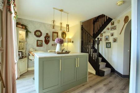 3 bedroom detached house to rent - Photo 5