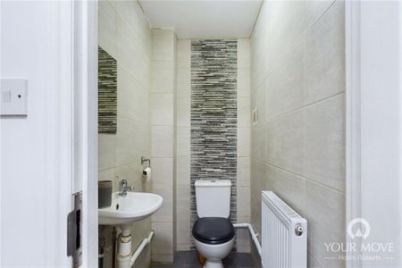 1 bedroom in a house share to rent - Photo 4