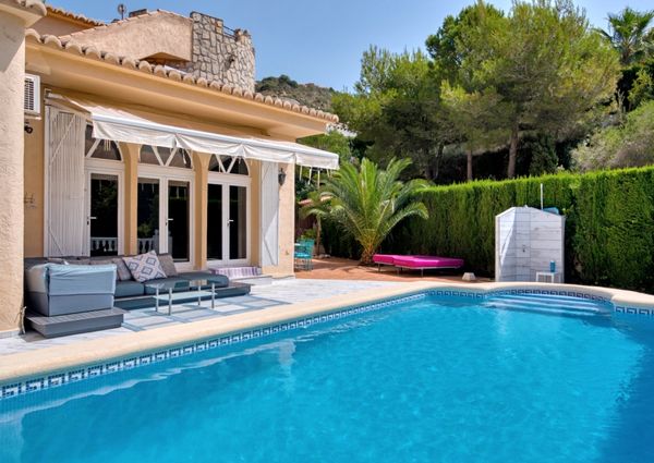 For rent villa with private pool near the beach in Cumbre del Sol, Benitachell