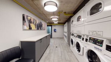2255 rue Saint-Mathieu, Montréal, QC - Photo 3