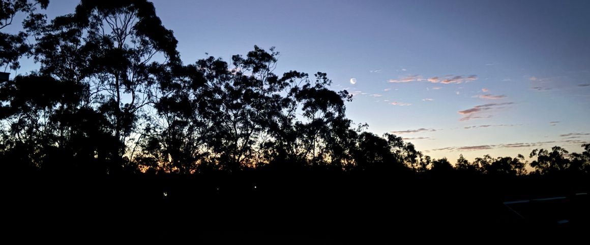 Karalee - Photo 1