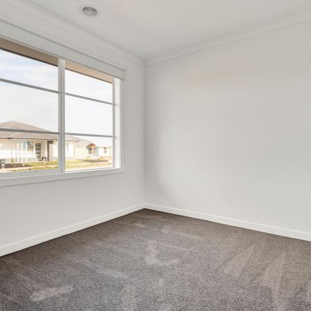 READY TO MOVE IN! - Photo 5