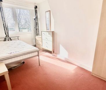 2 Bed Flat, Kielder Square, M5 - Photo 4