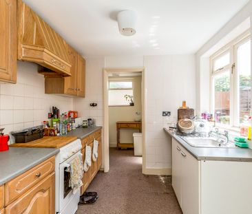 3 bedroom house to rent Jubilee Terrace, Stony Stratford, Milton Ke... - Photo 3