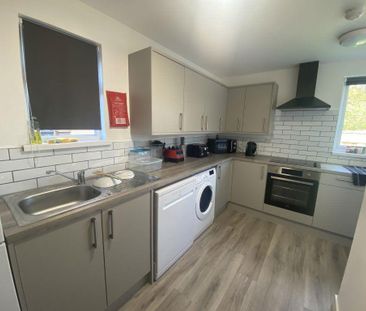 1 bedroom in a house share to rent - Photo 5