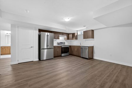 For Lease - 95 Westcott Road, Welland, Ontario - Photo 3