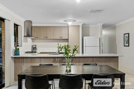 Modern Family Living in the Heart of Baldivis - Photo 5