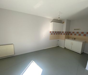 Location Appartement 2 pièces 69m² - Photo 3