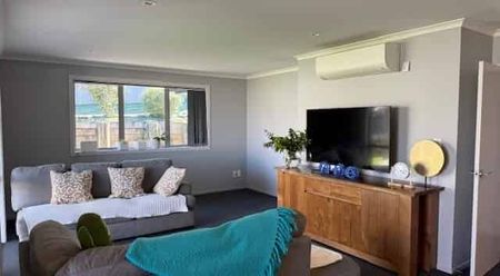 Elevated Four Bedroom - Photo 5