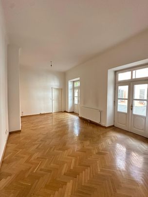 4-Zimmer-Erstbezug nach Sanierung mit Balkon in der Herrengasse – Provisionsfrei! - Photo 1