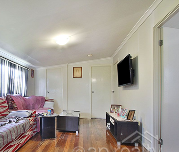 57 Cambridge Street, Rocklea, QLD - Photo 4