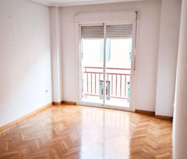 Piso de alquiler en Calle de Molina, 25, Almenara -Ventilla - Photo 2