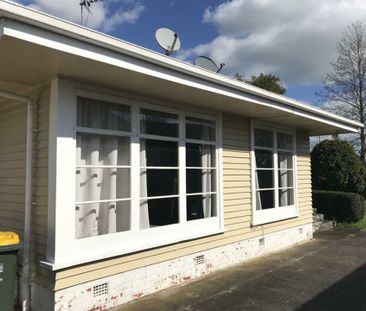 Convenient location - Photo 2