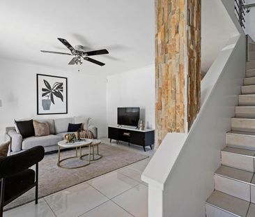 Stylish and Modern Townhouse - Photo 1