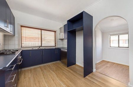 LOCATION, CONVENIENCE AND LIFESTYLE - Photo 3
