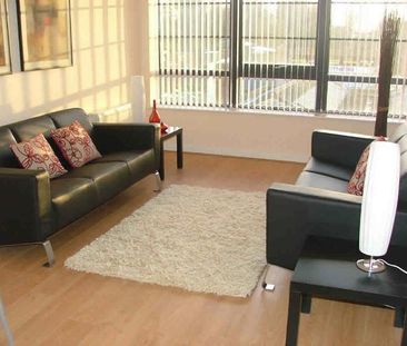 2 bedroom apartment to rent - Photo 3