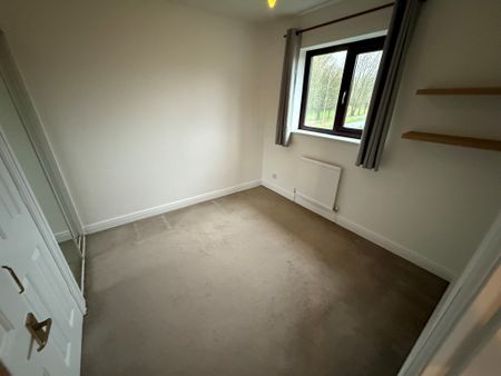 West Vale, Radcliffe - Photo 3