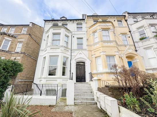 Carisbrooke Road, St. Leonards, TN38 0JN - Photo 1