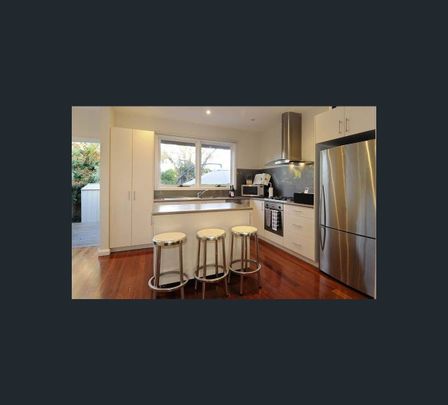 7 Kingston St, Mordialloc, Vic 3195 - Photo 1