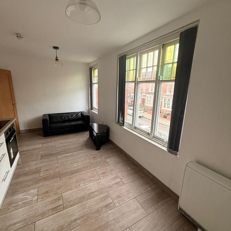 1 bedroom flat to rent - Photo 1