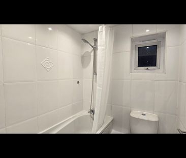 1 Bed Flat, Meanwood Road, LS6 - Photo 6