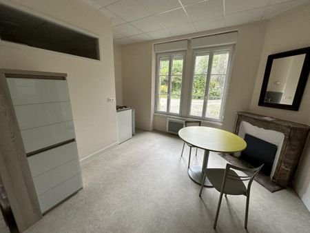 Location Appartement 1 pièce 25m² ST GEORGES DES GROSEILLERS 61100 - Photo 2