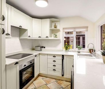 2 bedroom terraced house to rent - Photo 3