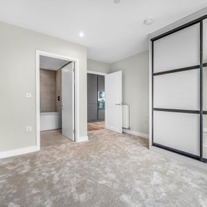 3 bedroom apartment to rent - Photo 2