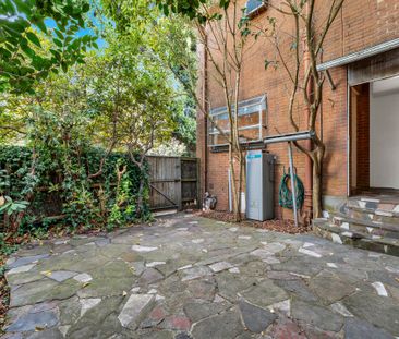 1/22 Brenbeal Street, Balwyn - Photo 1