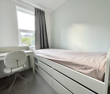 3 bedroom terraced house to rent - Photo 6