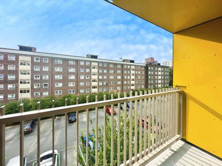 2 bedroom flat to rent - Photo 4