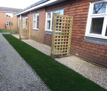 Pages Gardens, Reading Road, Pangbourne, Reading, RG8 - Photo 2
