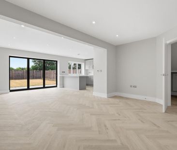 4 bedroom detached house to rent - Photo 1